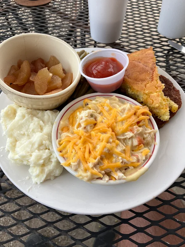 Lilie's On The Square