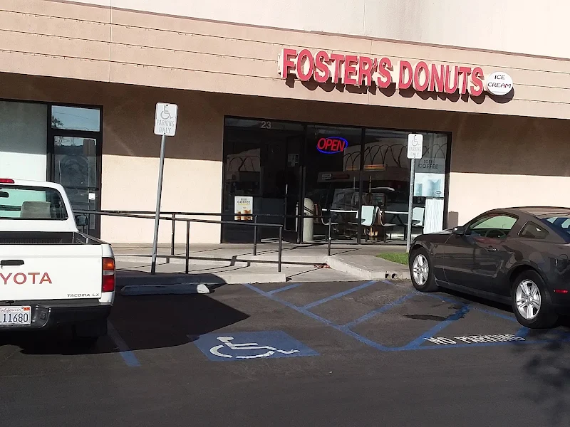 Foster's Donuts