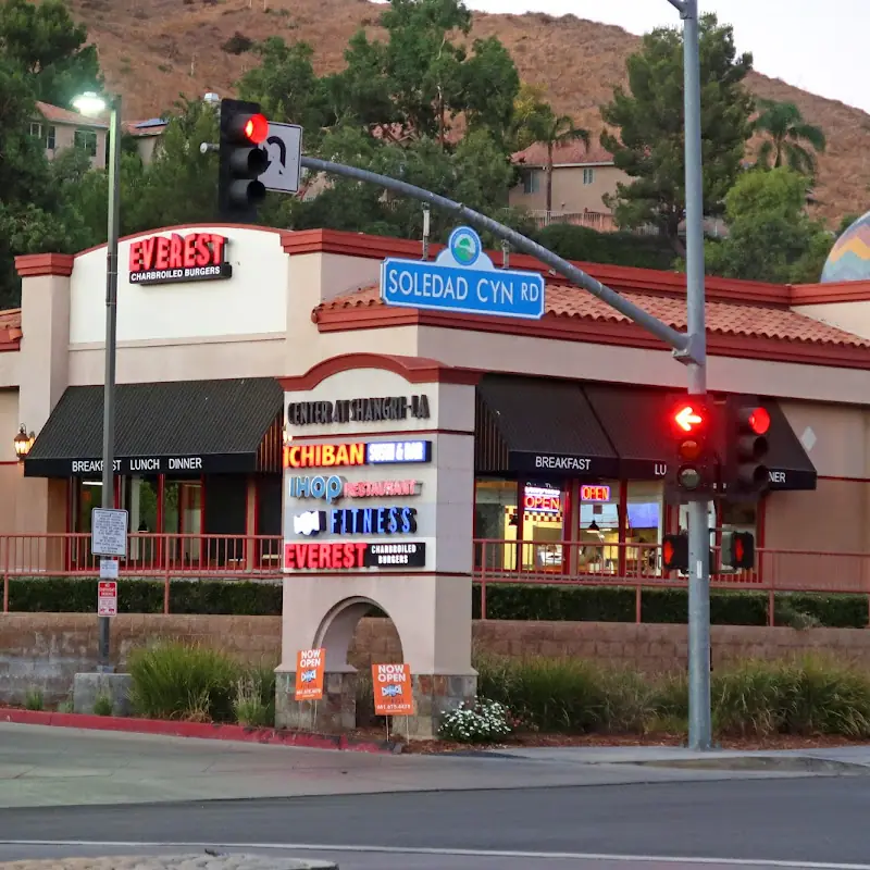 Everest Burgers