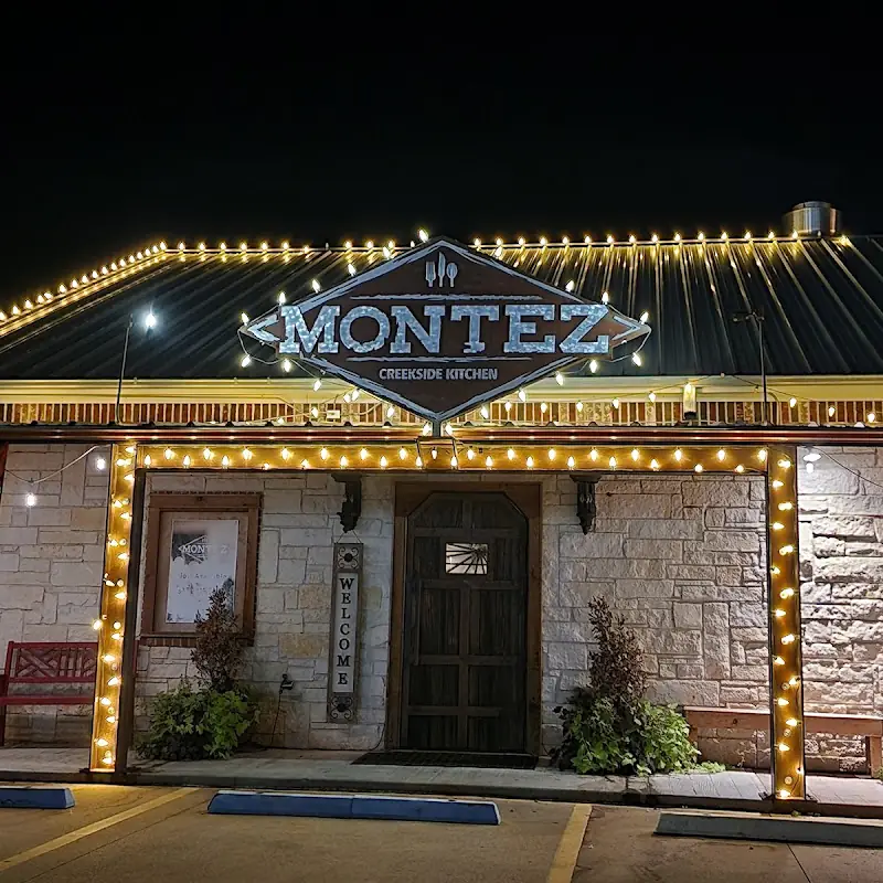 Montez Creekside Kitchen