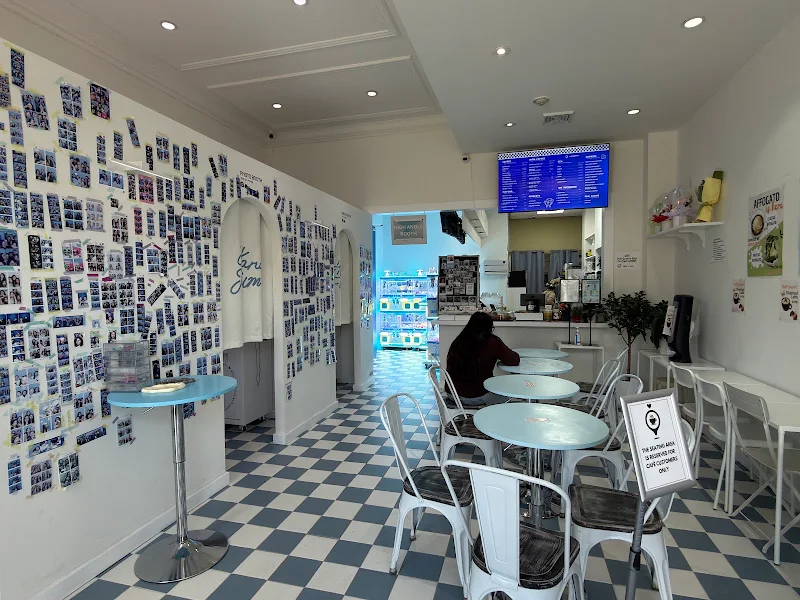 Cafe Quarter Rest