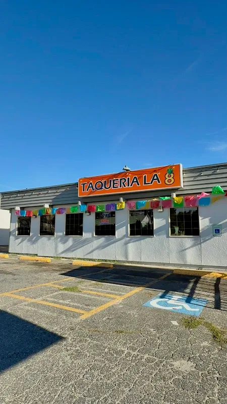 Taquería La 8