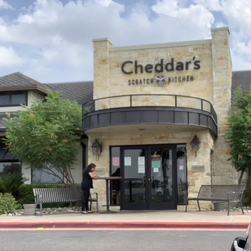 Cheddar's Scratch Kitchen