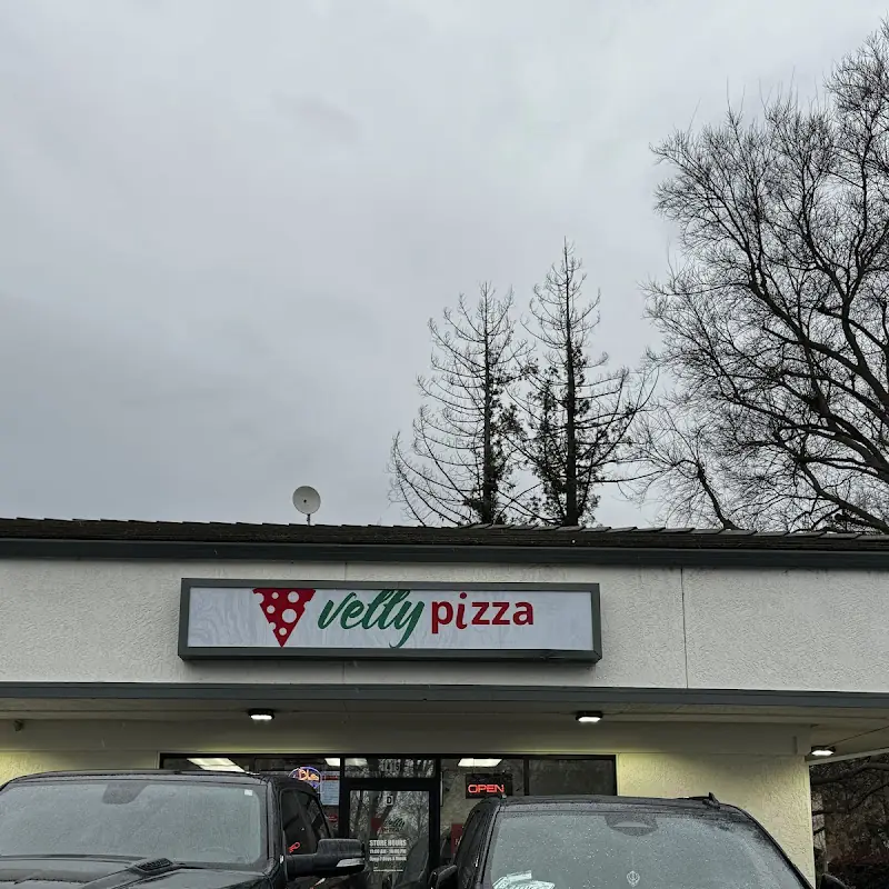 C3. Chicken Curry Pizza