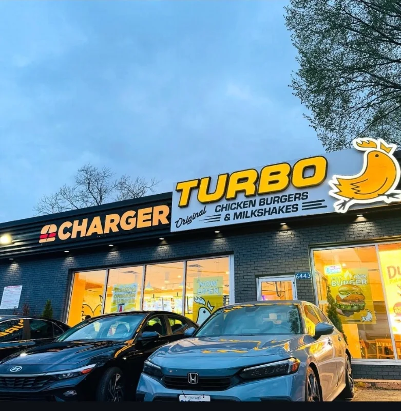 Charger Gourmet Burgers & Poutine ( HALAL )