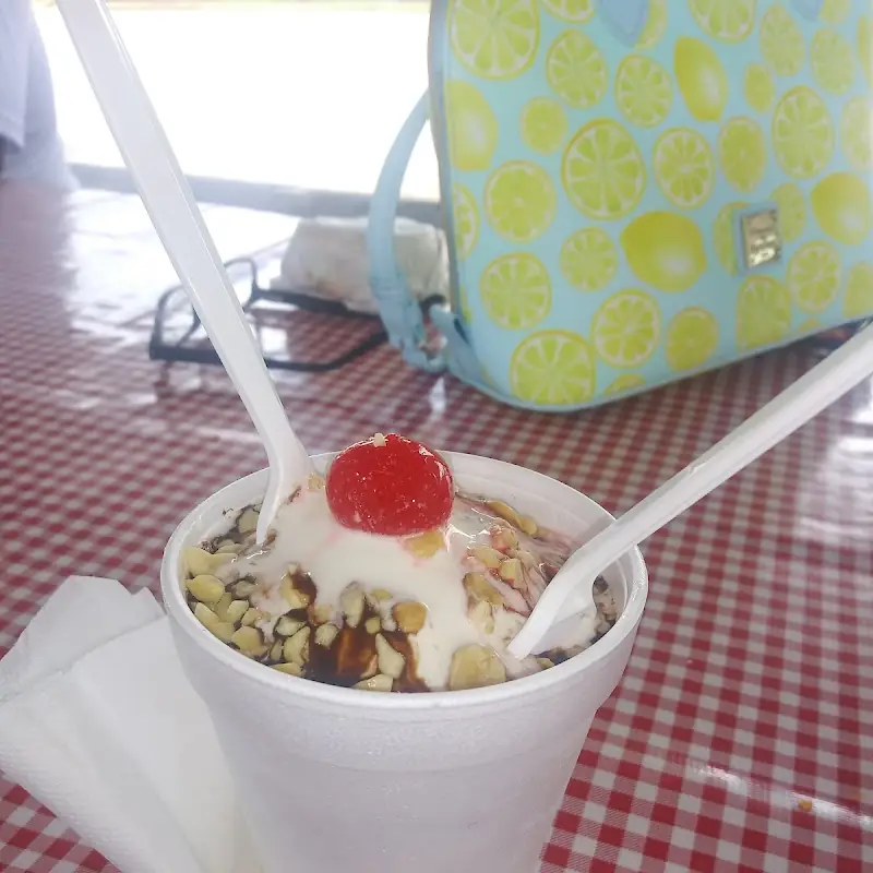 Minnie Mae's
