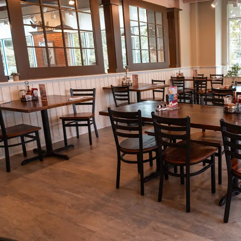 Egg Harbor Cafe