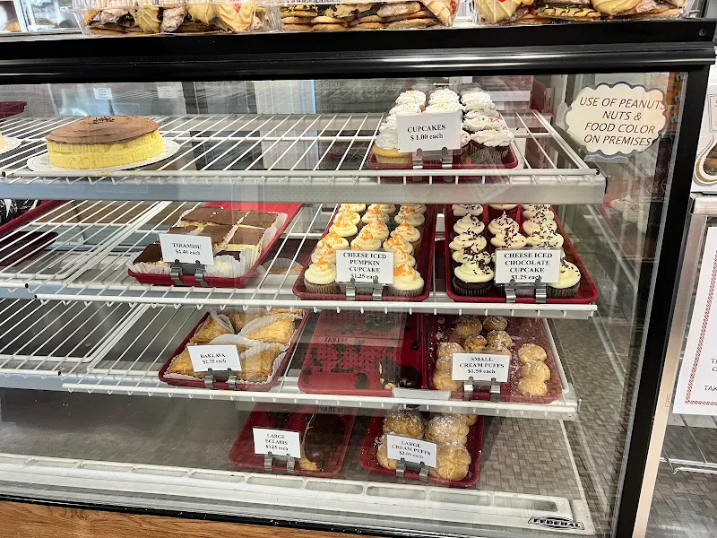 Dalo's Bakery