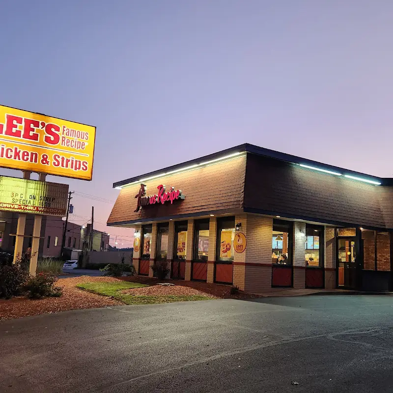 Lee's Famous Recipe Chicken