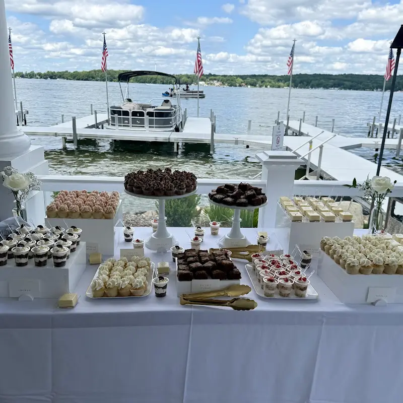 DreamScape Desserts