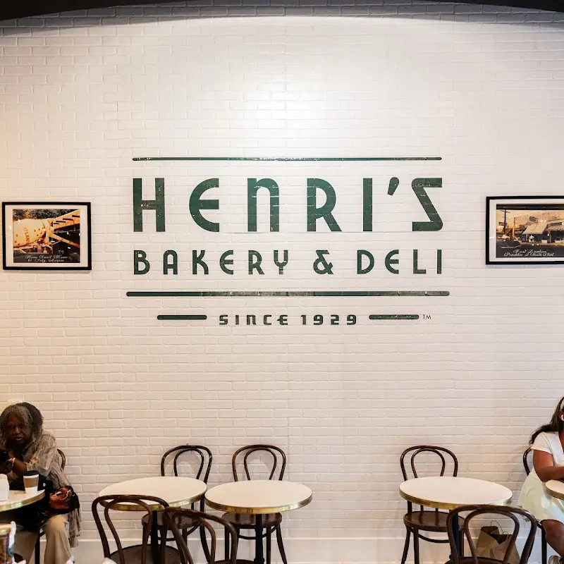 Henri's Bakery & Deli