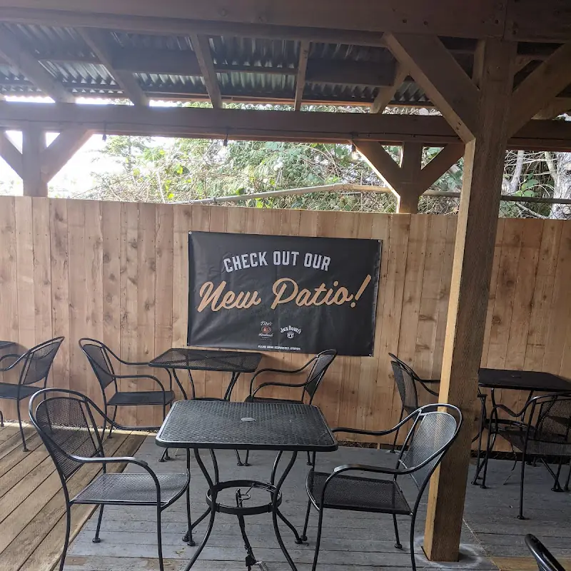 Christy's Bar & Grill