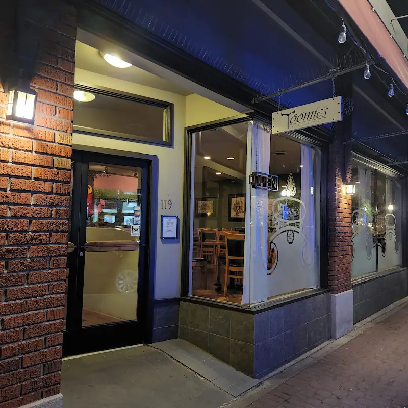 Toomies Thai Cuisine