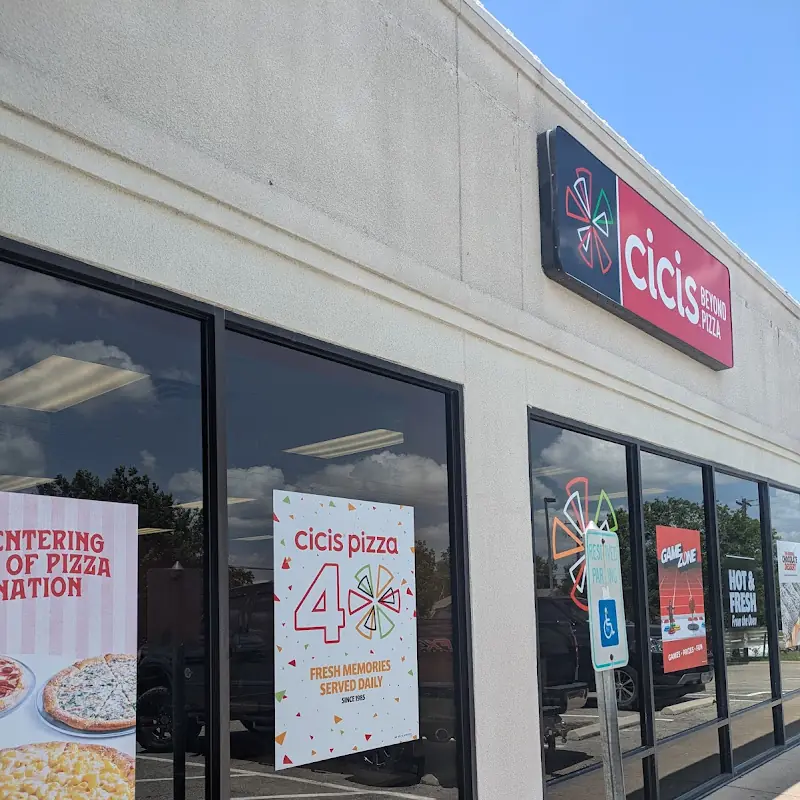 Cicis Pizza