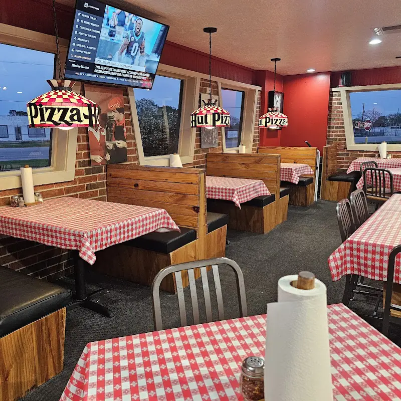 Pizza Hut
