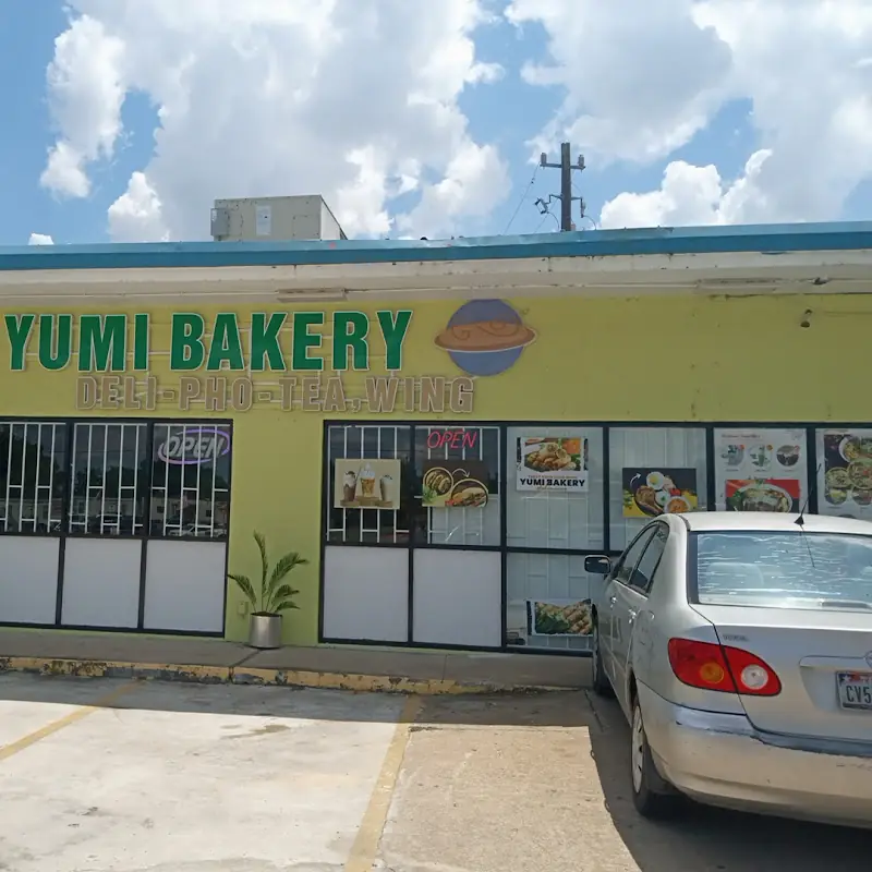 Yumi Pho & Bakery