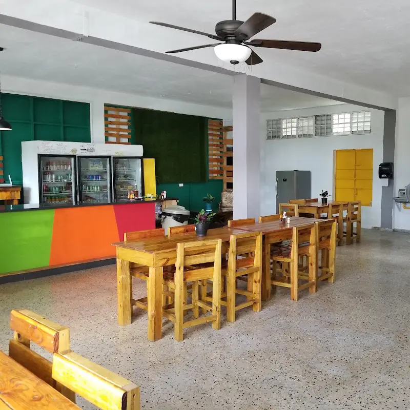 Sweet Mango Maunabo