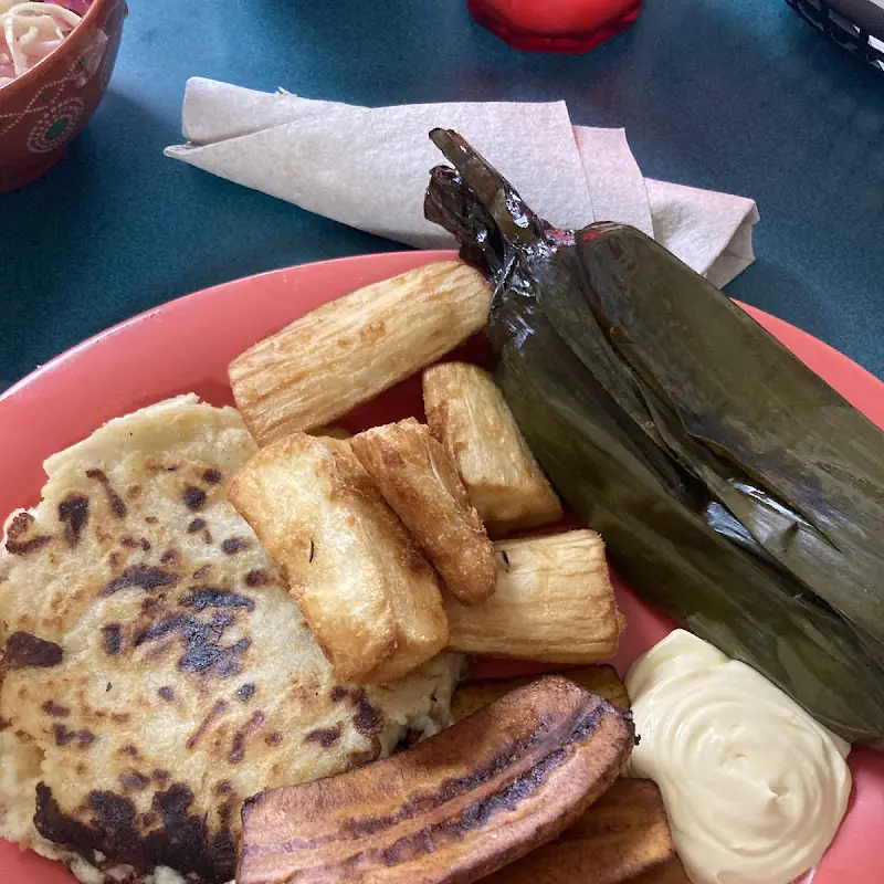 Restaurante y Pupuseria La Unión