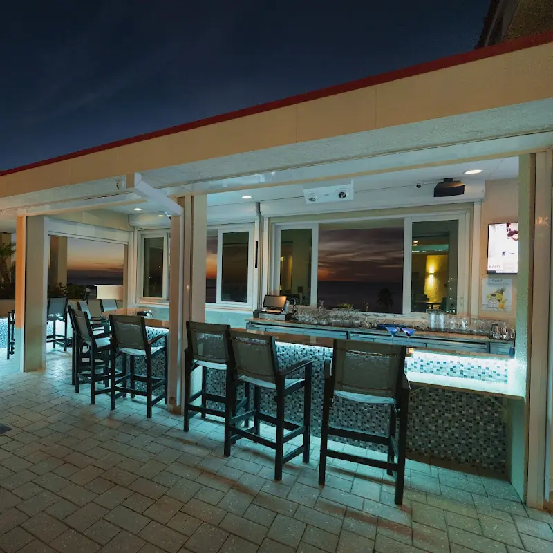 Evy's Terrace Bar & Bistro