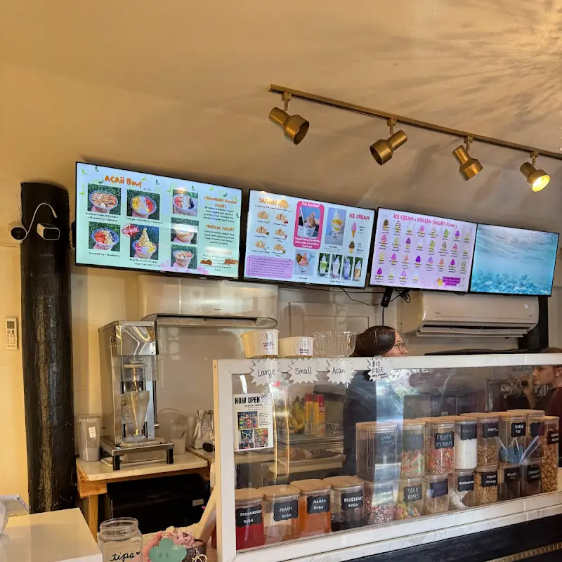 Taiyaki icecream and froyo