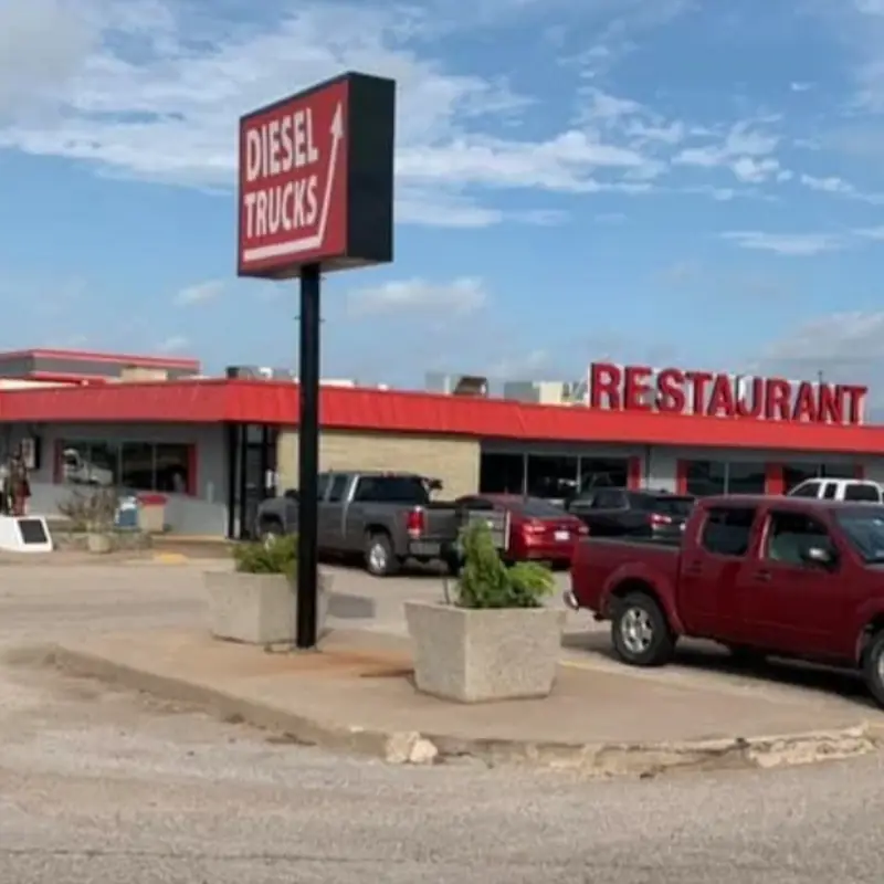 Sooners Corner Restaurant (I-35 Exit 185)