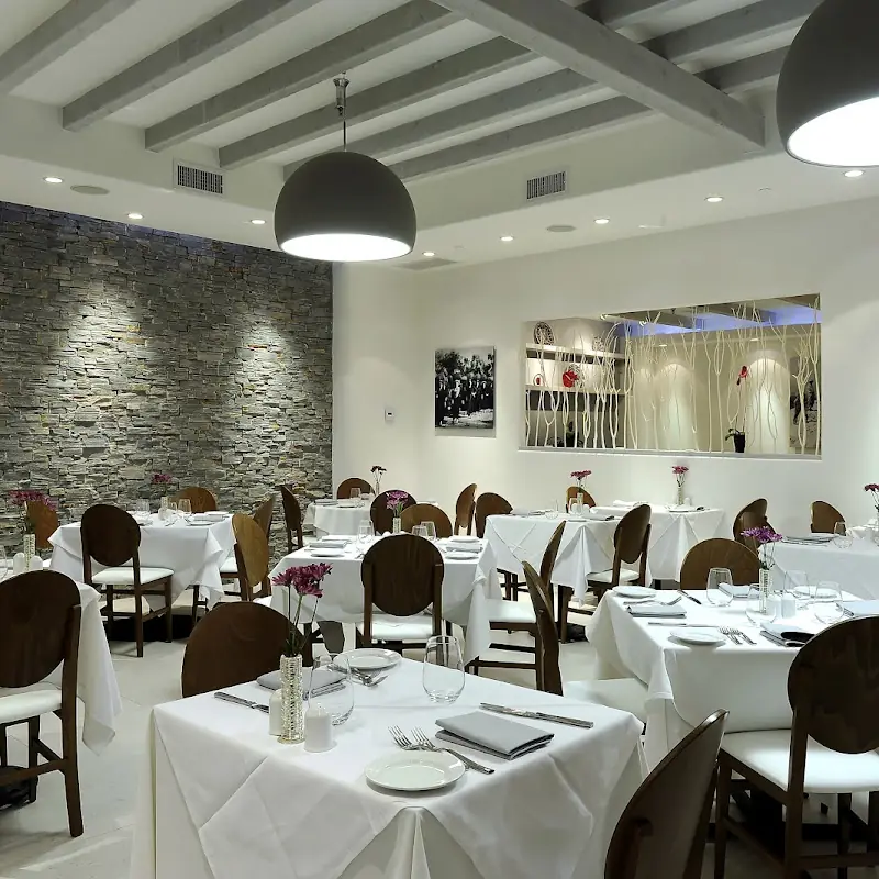 Nostos Restaurant