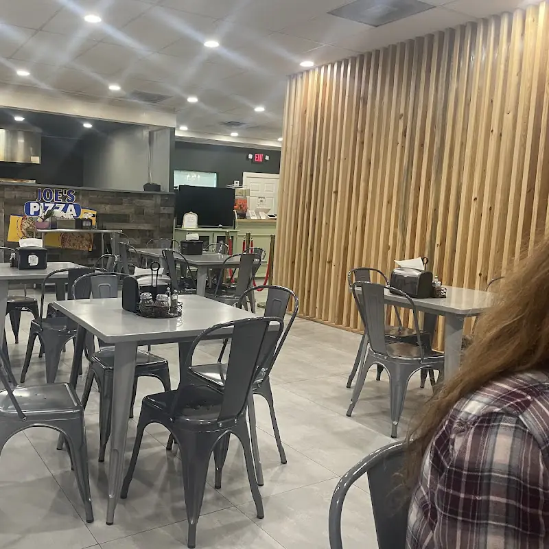 Joe's Pizza