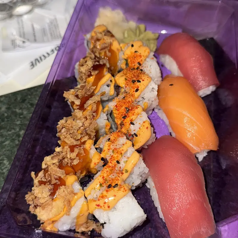 SNOWFOX Sushi