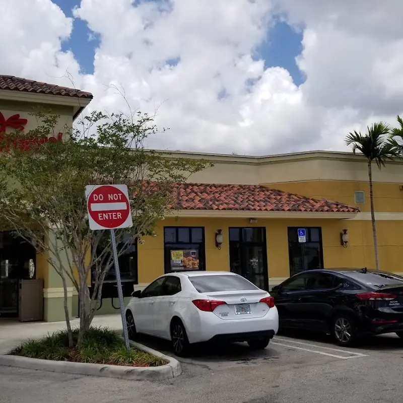 Pollo Tropical