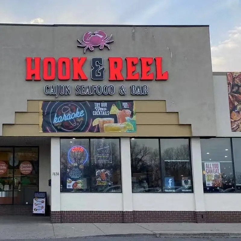 Hook & Reel Cajun Seafood & Bar