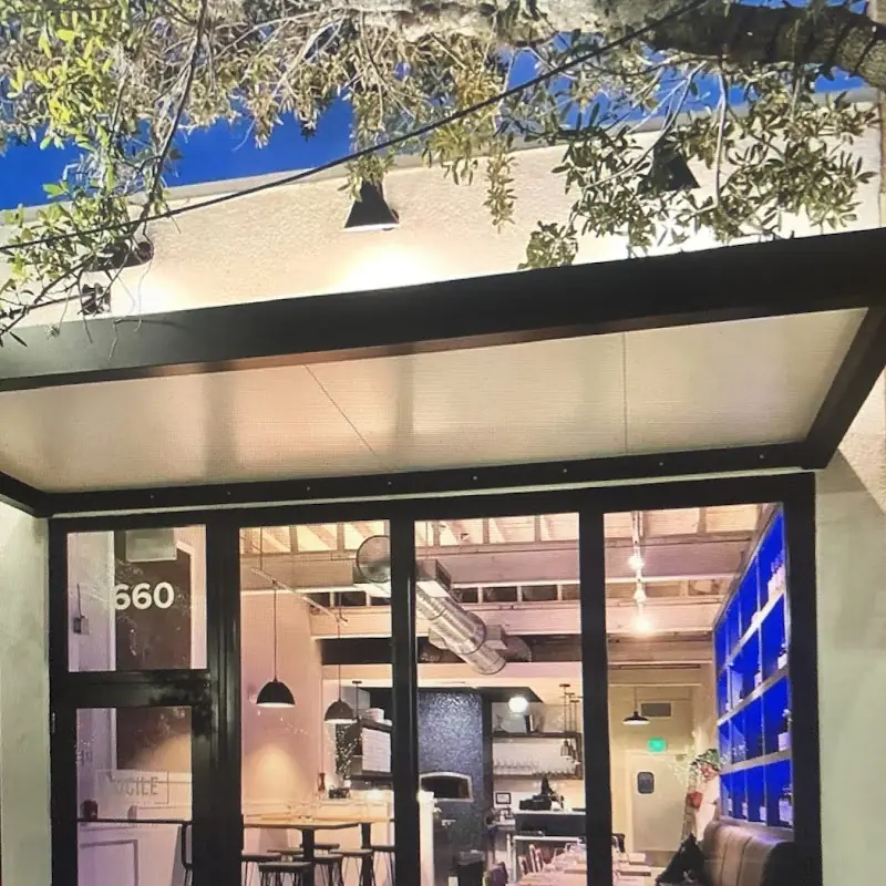 Lucile Pizza & Wine Bar