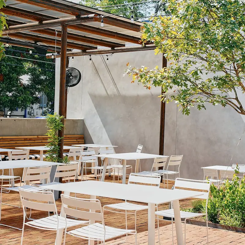 Bureau de Poste / French Bistro