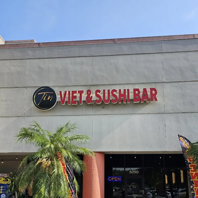 Tin, Việt & Sushi Bar