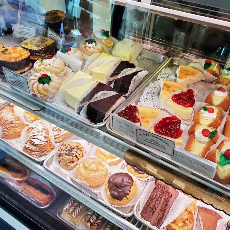 Nino's Bakery & Cafe