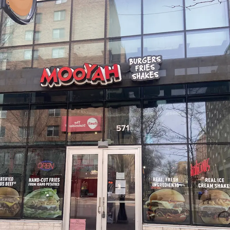 MOOYAH Burgers, Fries & Shakes