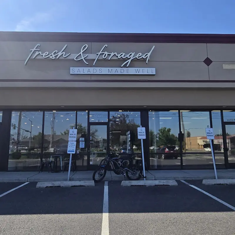 Fresh & Foraged Cafe