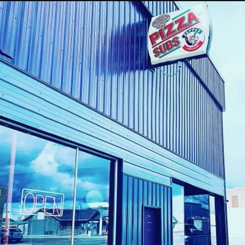 Zeppes Pizza & Subs