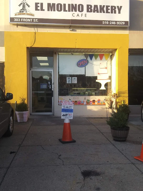 El Molino Bakery Cafe