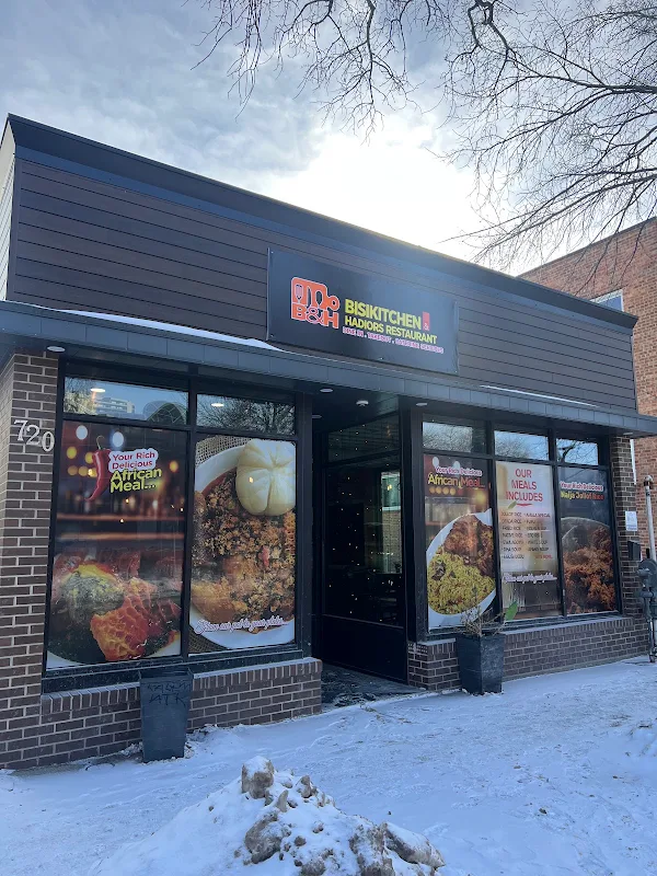 BISIKITCHEN & HADIORS RESTAURANT