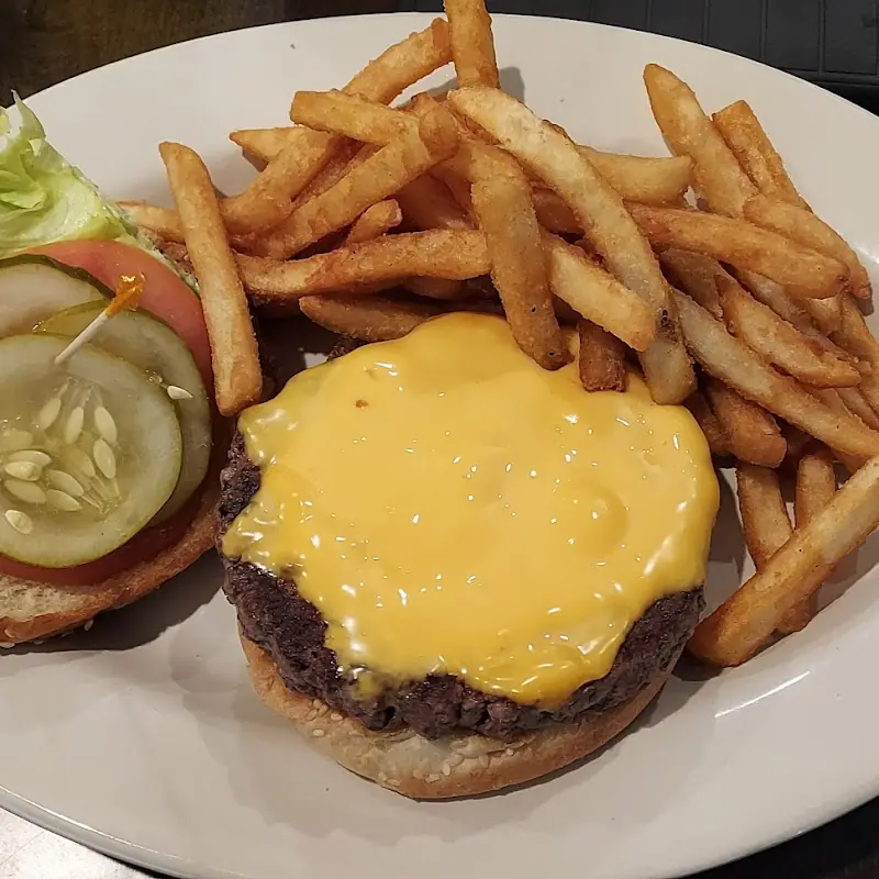 Tellys Bar & Grill