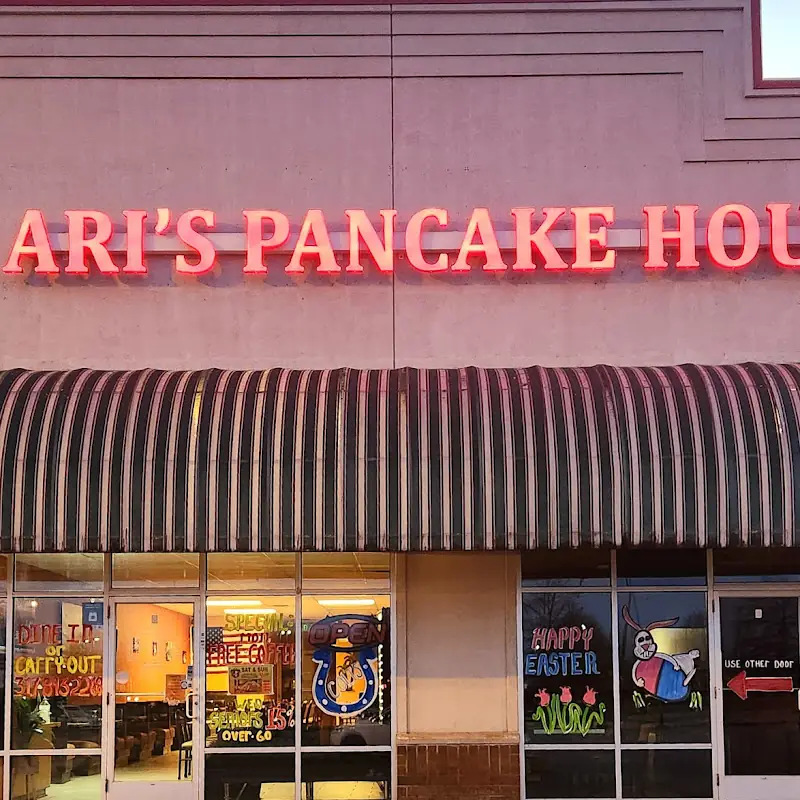 Ari's Pancake House