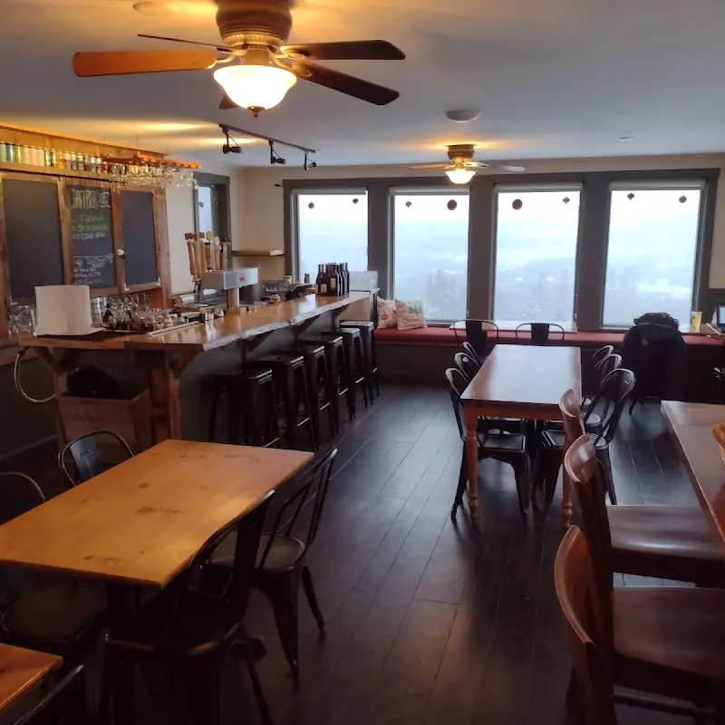 SpokeEasy Lounge and Beer Garden