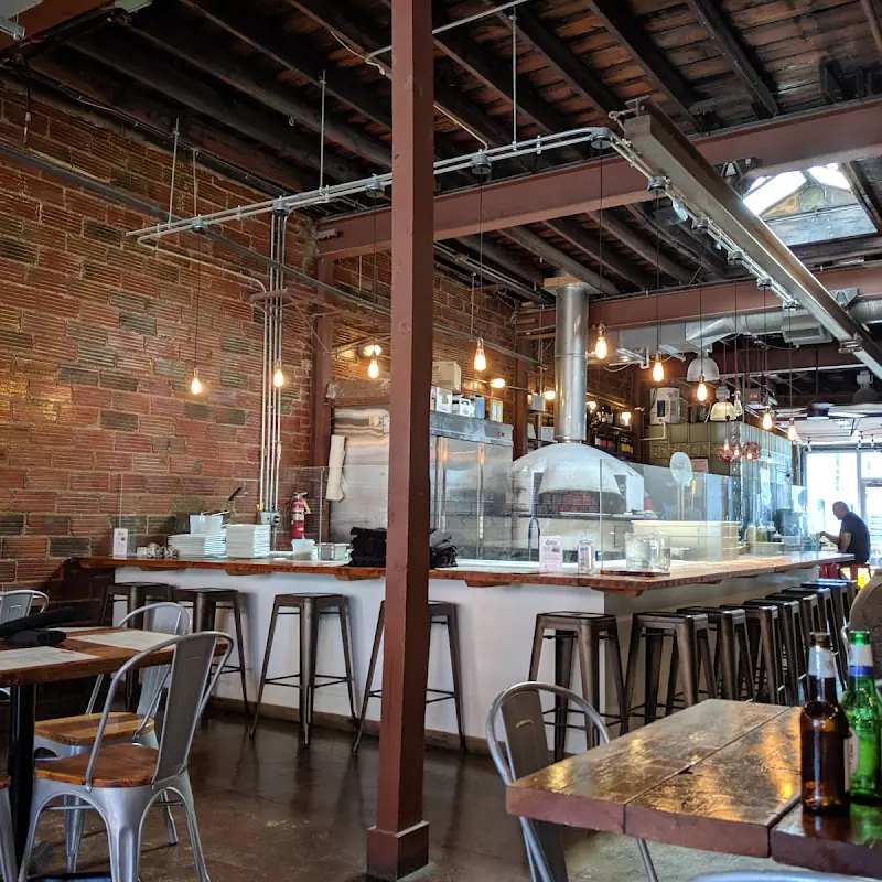 Il lazzarone Neapolitan pizzeria