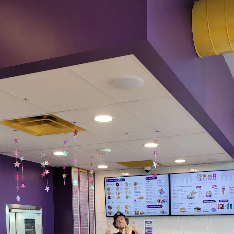 Insomnia Cookies