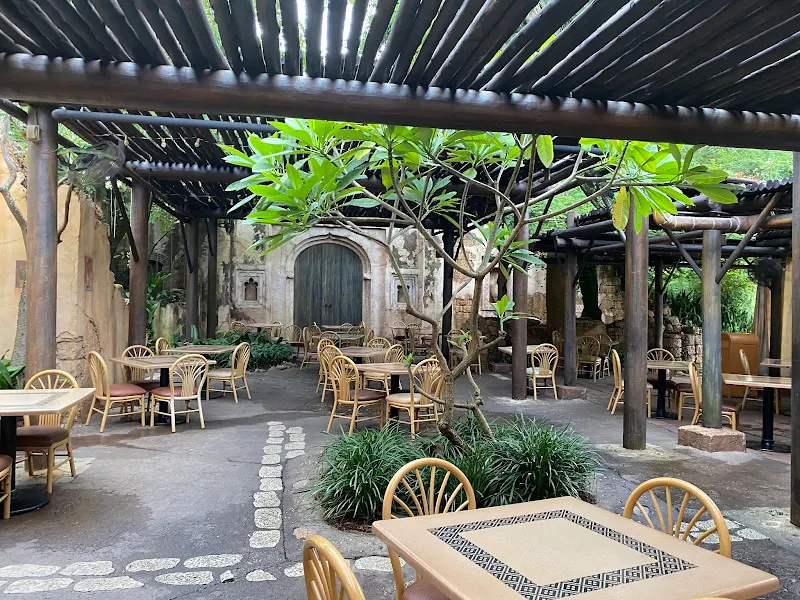 Kusafiri Coffee Shop & Bakery