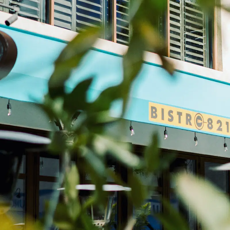 Bistro 821
