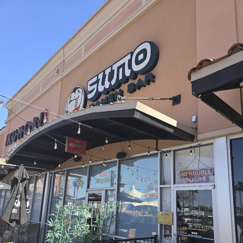Sumo Ramen & Bar