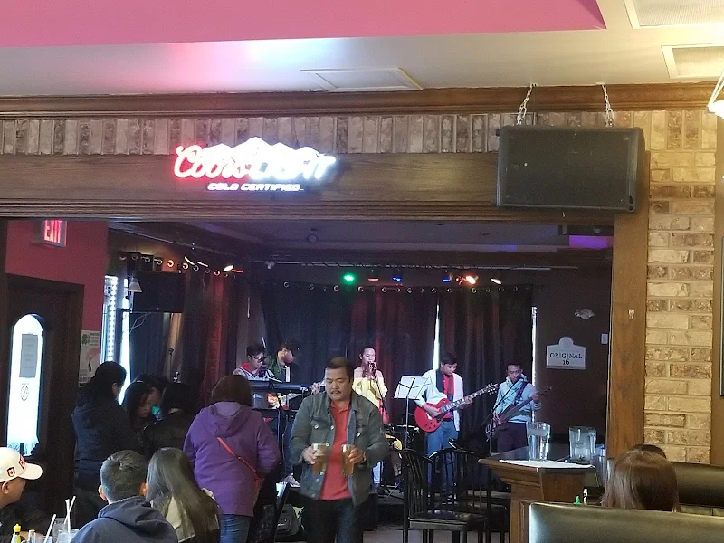 PIGGY'S PUB & GRILL