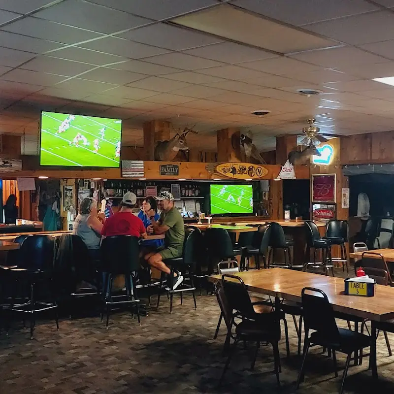 Sportsman's Den