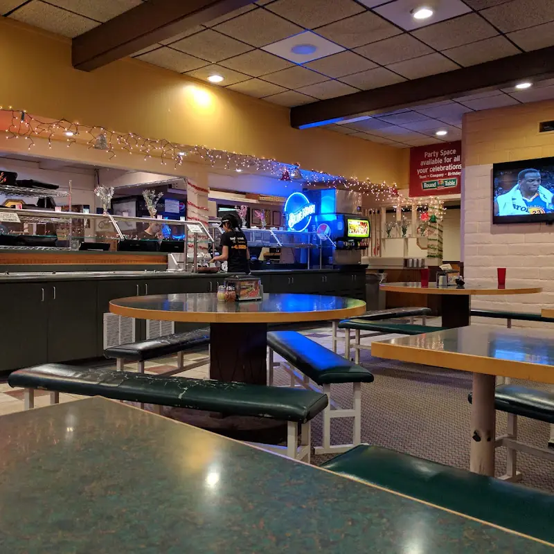Round Table Pizza